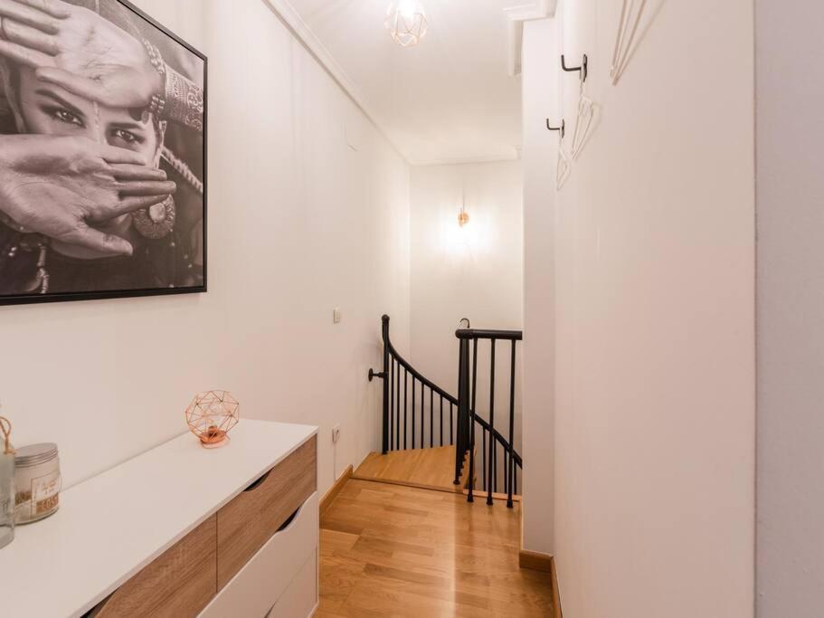 Duplex Cueva De Lobos By Clabao Lejlighed Logroño Eksteriør billede